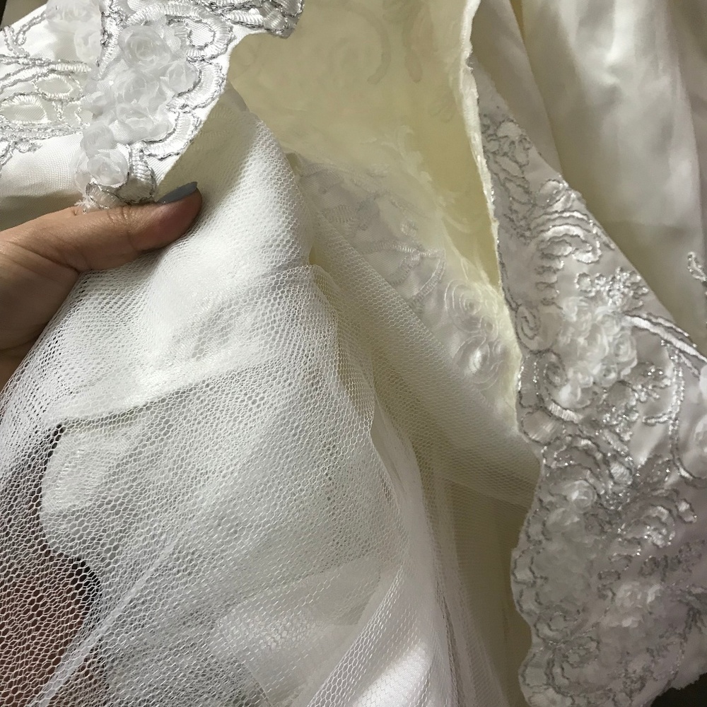 Chi Chi London Pearl ivory dress wedding or cocktail - Picture 8 of 14